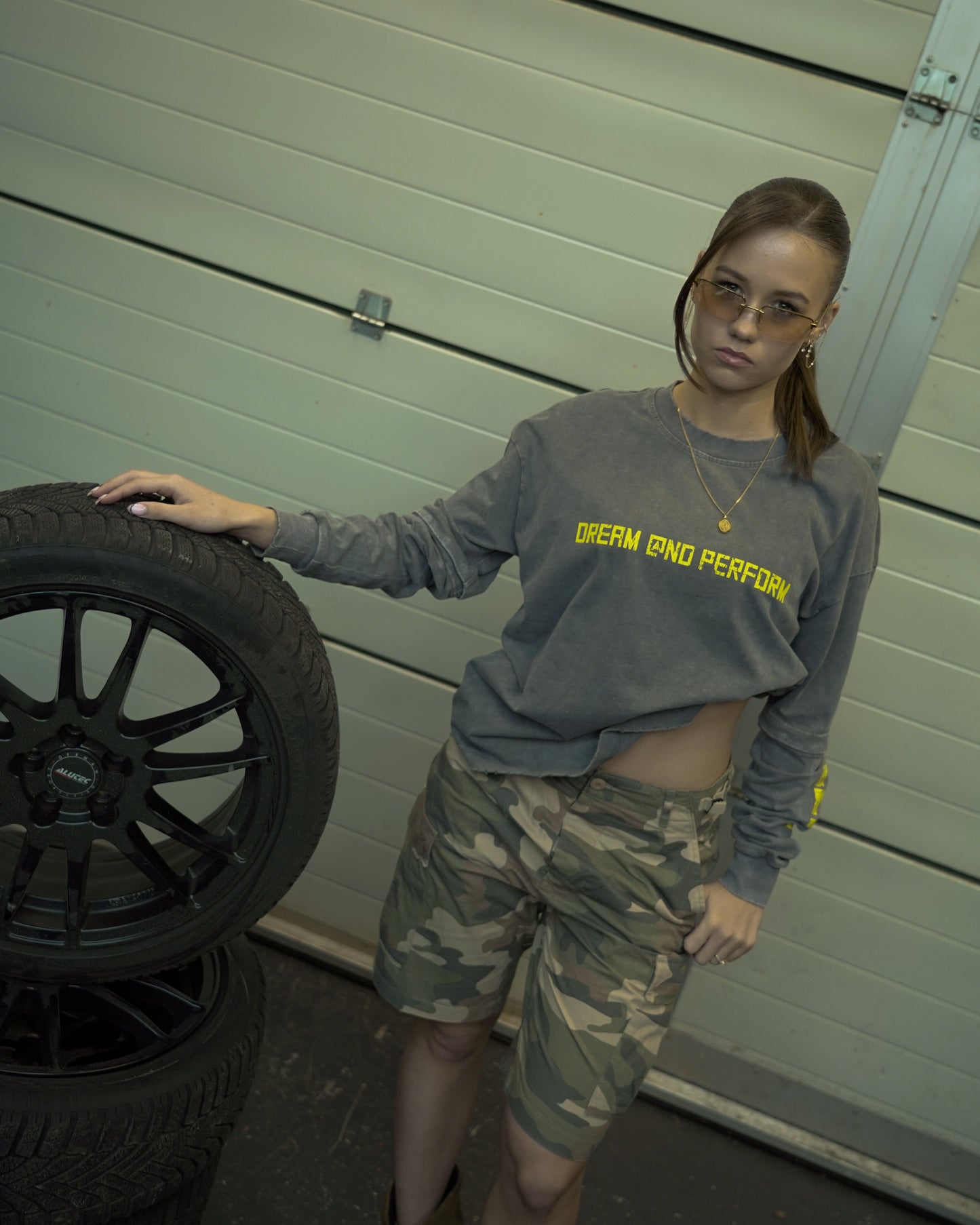 WASHED GREY DETACHABLE LONGSLEEVE